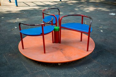 Çocuk atlıkarınca parkta, Russe, Bulgaristan 'da.