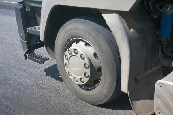 Truck wheel — Stock Photo, Image