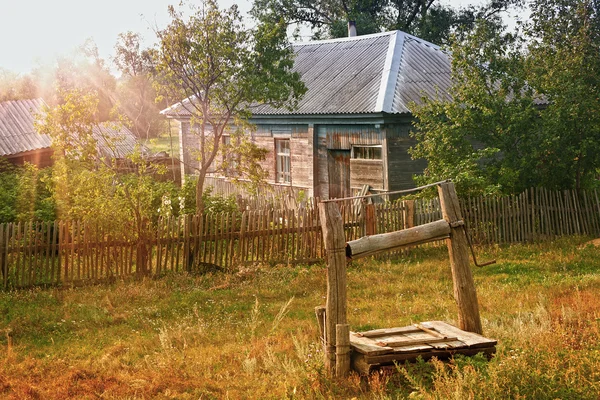 Hus i den ryska byn — Stockfoto