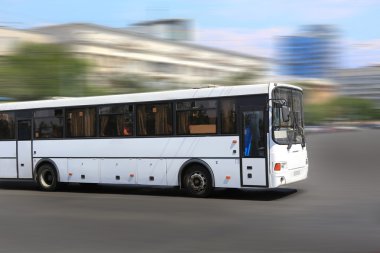 Beyaz şehir otobüs