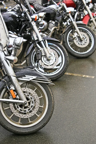 Motos en el aparcamiento — Foto de Stock