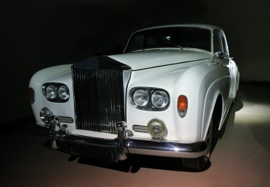 Antik beyaz nadir araba