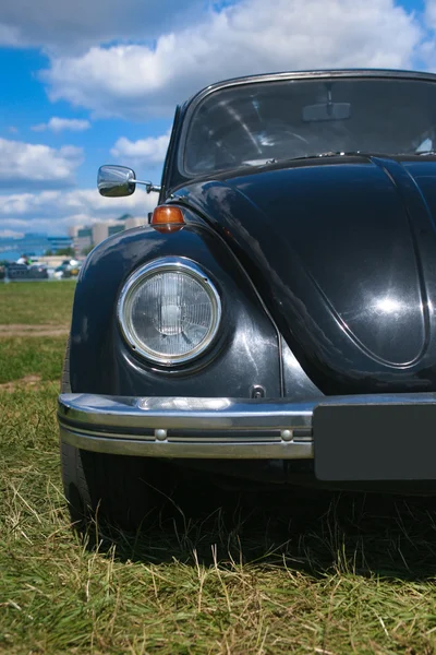 Oude zwarte auto — Stockfoto