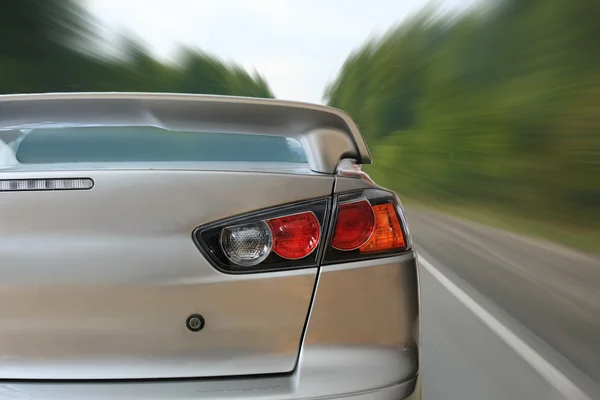 Auto in Bewegung — Stockfoto