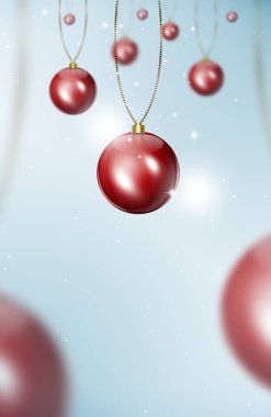 Kış tatili xmas parlak arka planda kırmızı topu bulanıklaştırdı