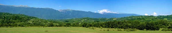 As montanhas da Abcásia. Panorama Imagem De Stock