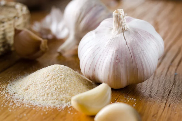 Sal de ajo, verduras orgánicas — Foto de Stock