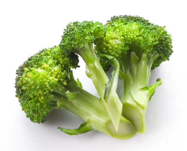 Broccoli freschi isolati su bianco — Foto Stock