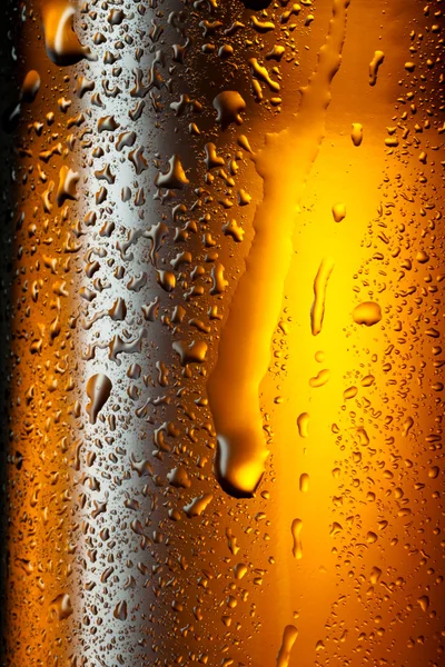 Water drops texture on the bottle of beer. Abstract background — Stock Photo, Image