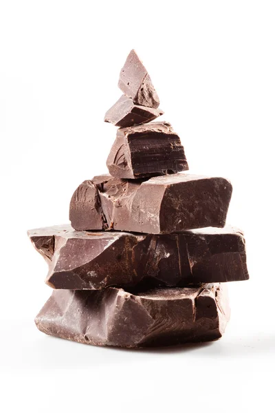 Chocolate picado aislado. Ruta de recorte —  Fotos de Stock