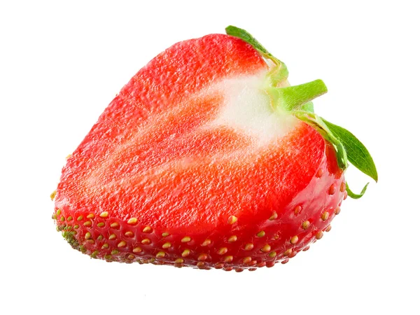 Erdbeere. halb isoliert auf weiß. — Stockfoto