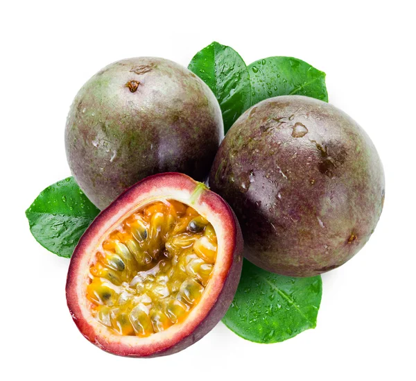 Wet passion fruits with leaves isolated on white — Stock Photo, Image