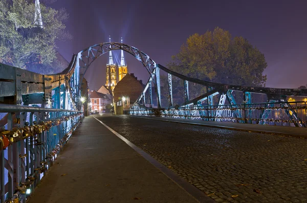 De kathedraal van St. John's nachts, Wroc? aw, Polen, Ostrow Tumski — Stockfoto