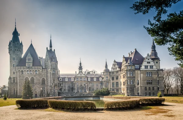 Kasteel in moszna — Stockfoto