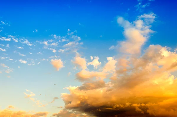 Nuvole astratte e cielo — Foto Stock