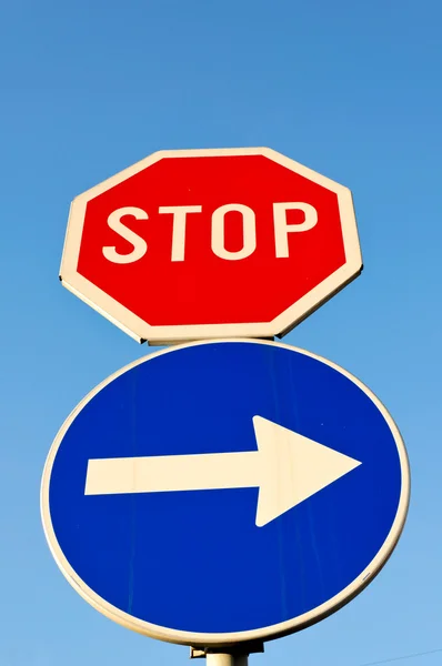 Stop and right — Stock Photo, Image