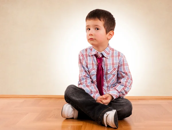 Boy on floor — Stock Photo, Image