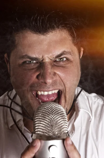 Angry singer — Stock Photo, Image