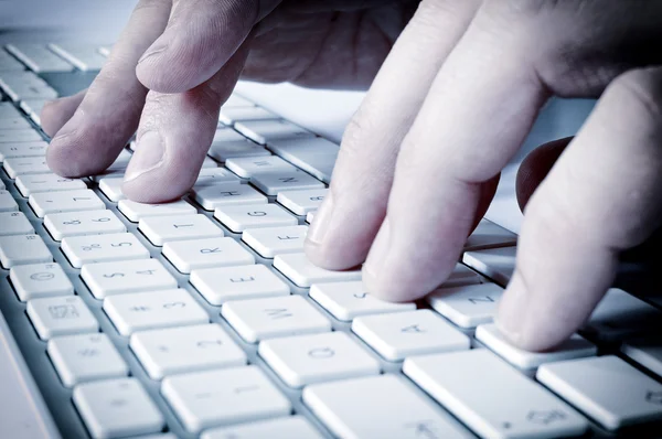 Typing on keyboard — Stock Photo, Image