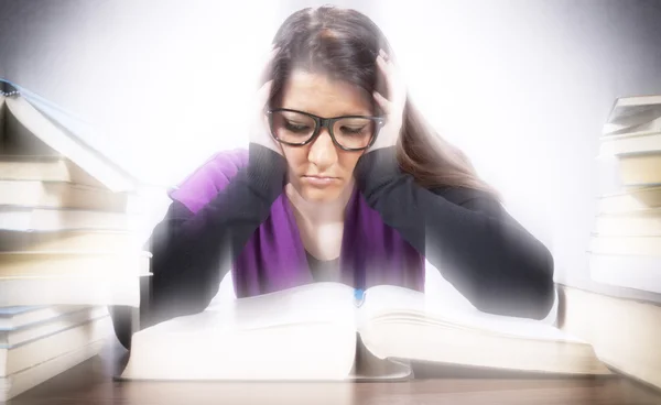 Estudiante cansado — Foto de Stock