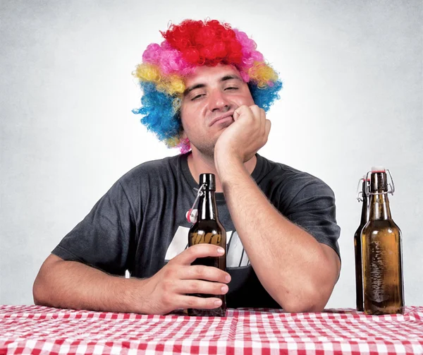 Man in pub — Stockfoto