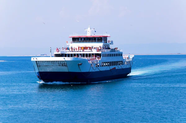 Barco de ferry —  Fotos de Stock