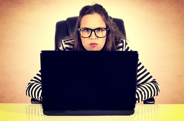 Suspicious businesswoman — Stock Photo, Image