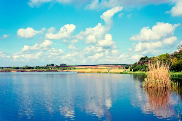 Lake landscape — Stock Photo, Image