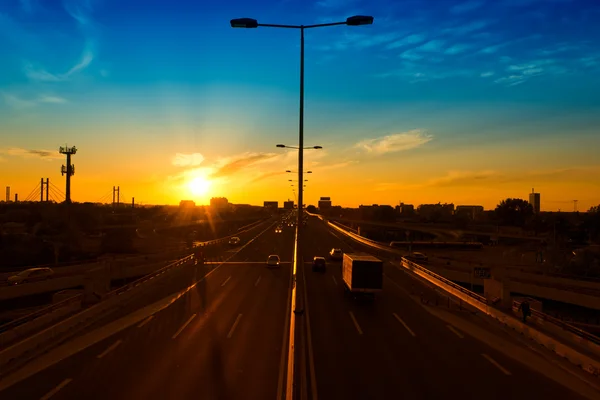 Sonnenuntergang auf der Autobahn — Stockfoto