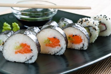Japon suşi