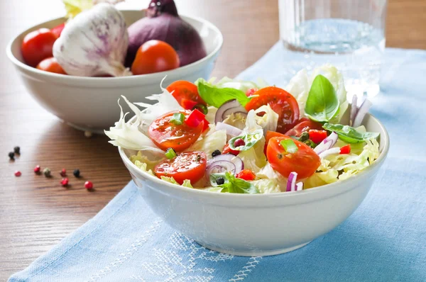 Verse salade — Stockfoto