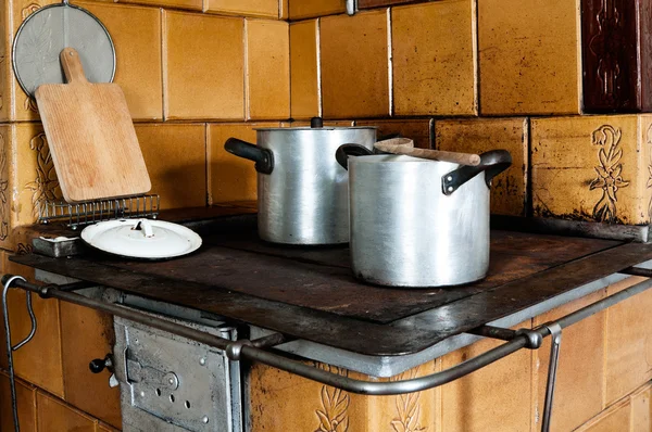 Ouderwetse keuken kachel — Stockfoto