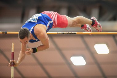 gugl kapalı 2013. Lucas bechyne