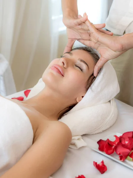 Beautiful Healthy Young Woman Relaxing Face Massage Beauty Spa Salon Royalty Free Stock Images