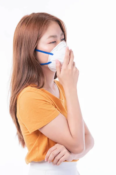 Ragazza Asiatica Indossando Maschera Protettiva Protezione Durante Quarantena Coronavirus Covid19 — Foto Stock