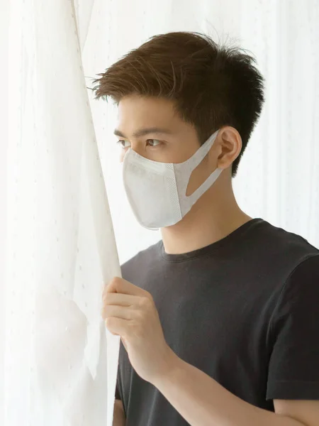 Asian Man Wearing Face Mask Protect Coronavirus Covid Quarantine Room — Stock Photo, Image