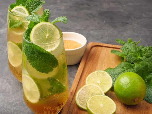 Bebida Larga Ron Mojito Mojito Virgen Con Menta Fresca Jugo — Foto de Stock