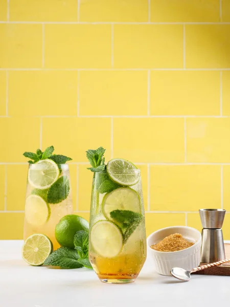 Bebida Larga Ron Mojito Mojito Virgen Con Menta Fresca Jugo — Foto de Stock