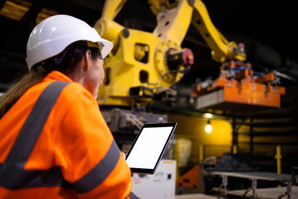 Female Factory Engineer Programming Operating Industrial Robot Machine Manufacturing Plant — Stock Photo, Image