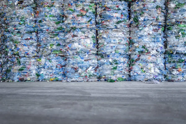 Großer Stapel Komprimierter Pet Plastikflaschen Die Zum Recycling Bereit Sind — Stockfoto