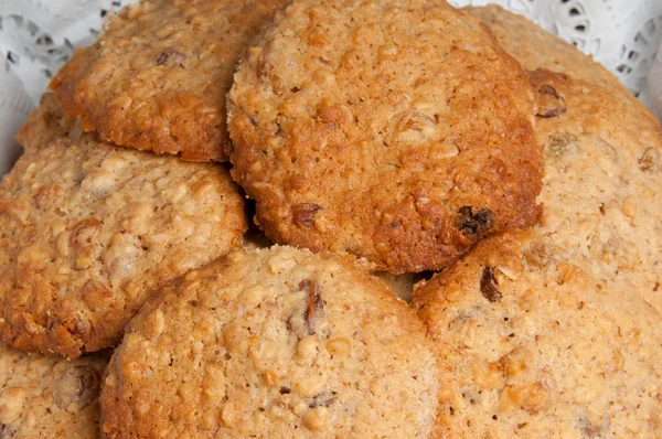 Oatmeal cookies in a basket — Stock Photo, Image