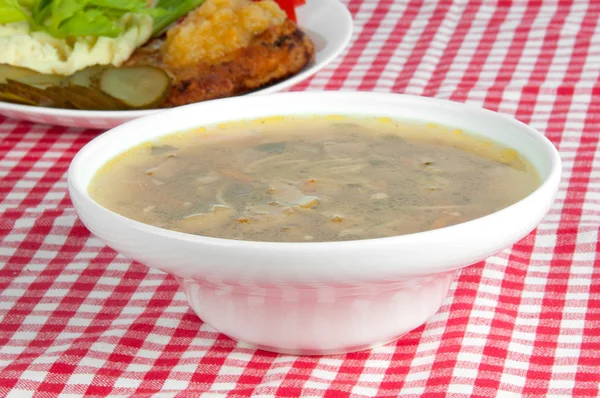 ボウルにキノコのスープ — ストック写真
