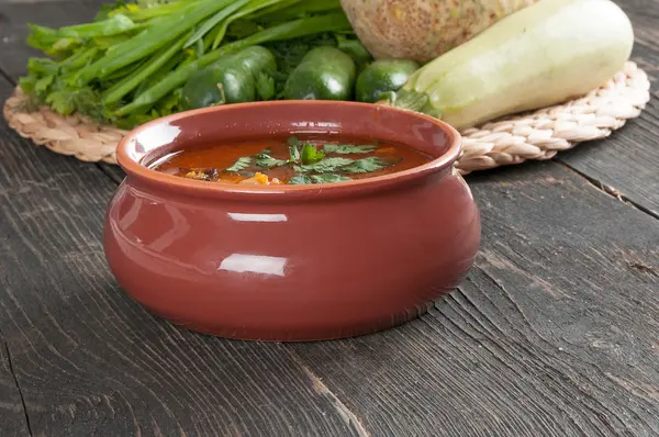 Bønnesuppe og ferske ingredienser til matlaging – stockfoto