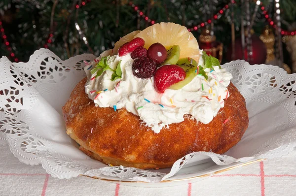 Sockerkaka och julgran — Stockfoto