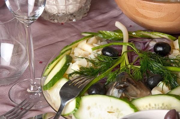 Potatoes with herring on the table — Stock Photo, Image