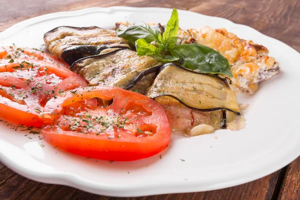 Meat with cheese and eggplant — Stock Photo, Image