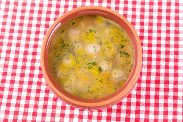 Fleischbällchensuppe in einer Schüssel — Stockfoto