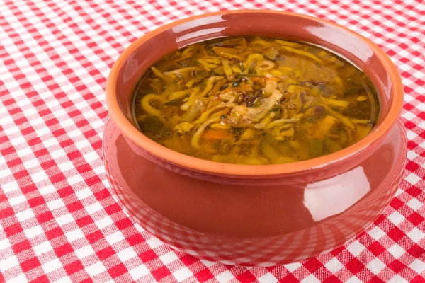 Грибний суп у мисці — стокове фото