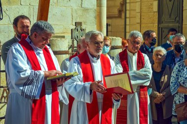 Kudüs, İsrail-23 Kasım 2021: Via Dolorosa 'daki Dördüncü Haç İstasyonu yakınlarındaki Piskoposluk Piskoposluğu Piskoposluğu, geleneklere göre İsa' nın annesi Mary ile buluştuğu yer.