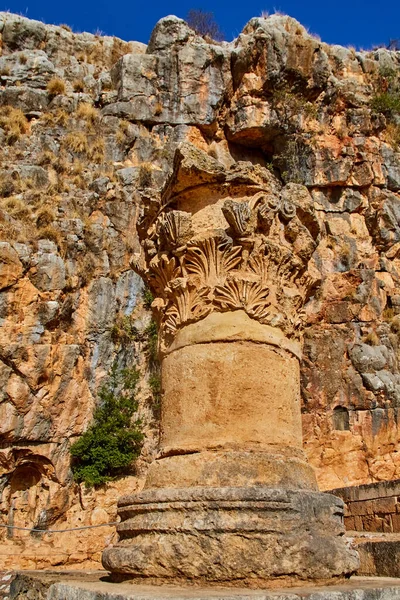 Kilátás Nyílik Korinthusi Fővárosra Templomra Egy Római Szentélyt Építettek Amely — Stock Fotó